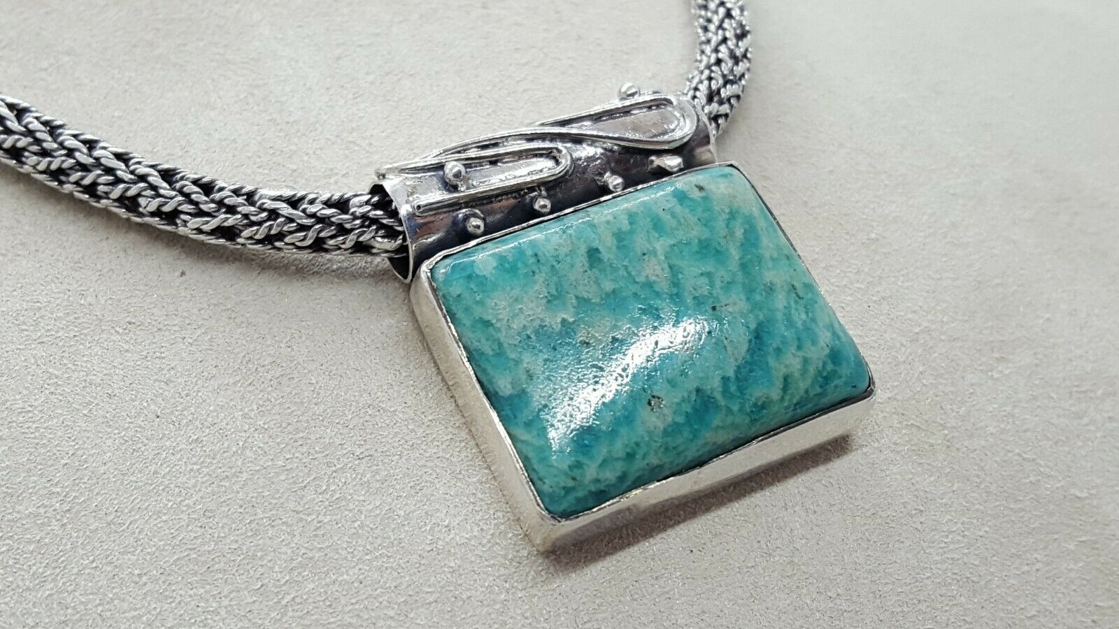 Vintage 925 Sterling Silver Turquoise Color Stone Choker/Necklace